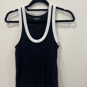 Abercrombie & Fitch Black and White Women's Tank Top